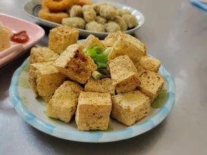 一口酥脆皮臭豆腐